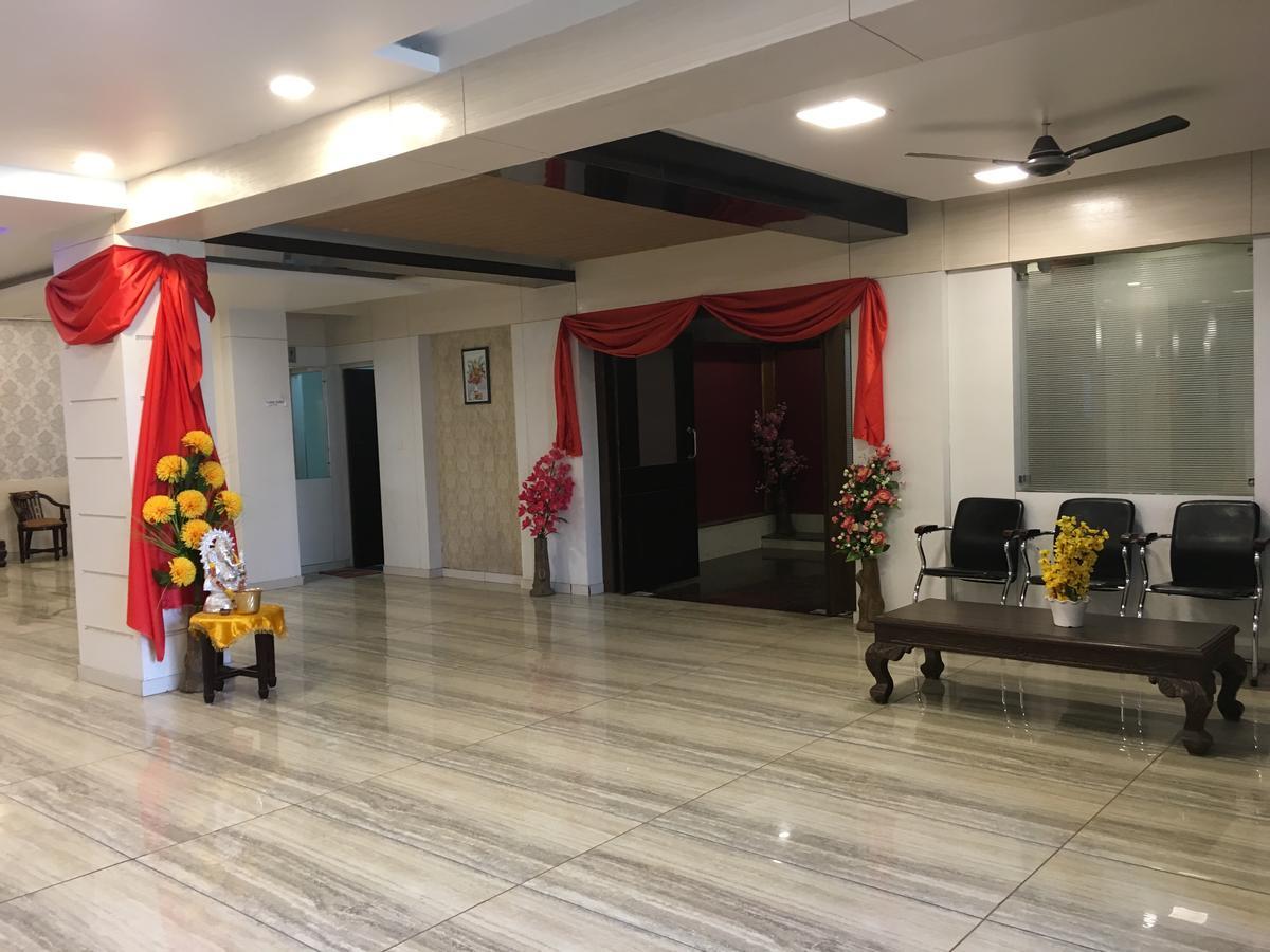 Kailash Presidency Hotel Bhopal Ngoại thất bức ảnh