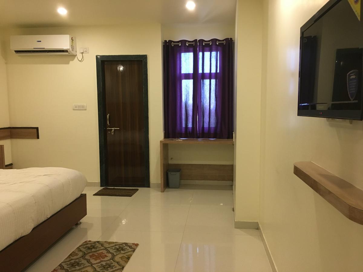 Kailash Presidency Hotel Bhopal Ngoại thất bức ảnh