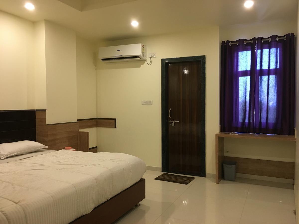 Kailash Presidency Hotel Bhopal Ngoại thất bức ảnh