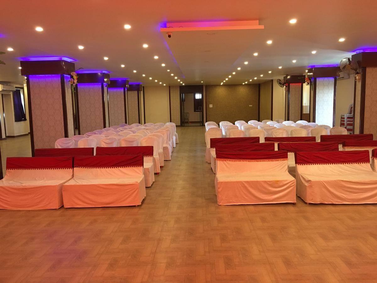 Kailash Presidency Hotel Bhopal Ngoại thất bức ảnh