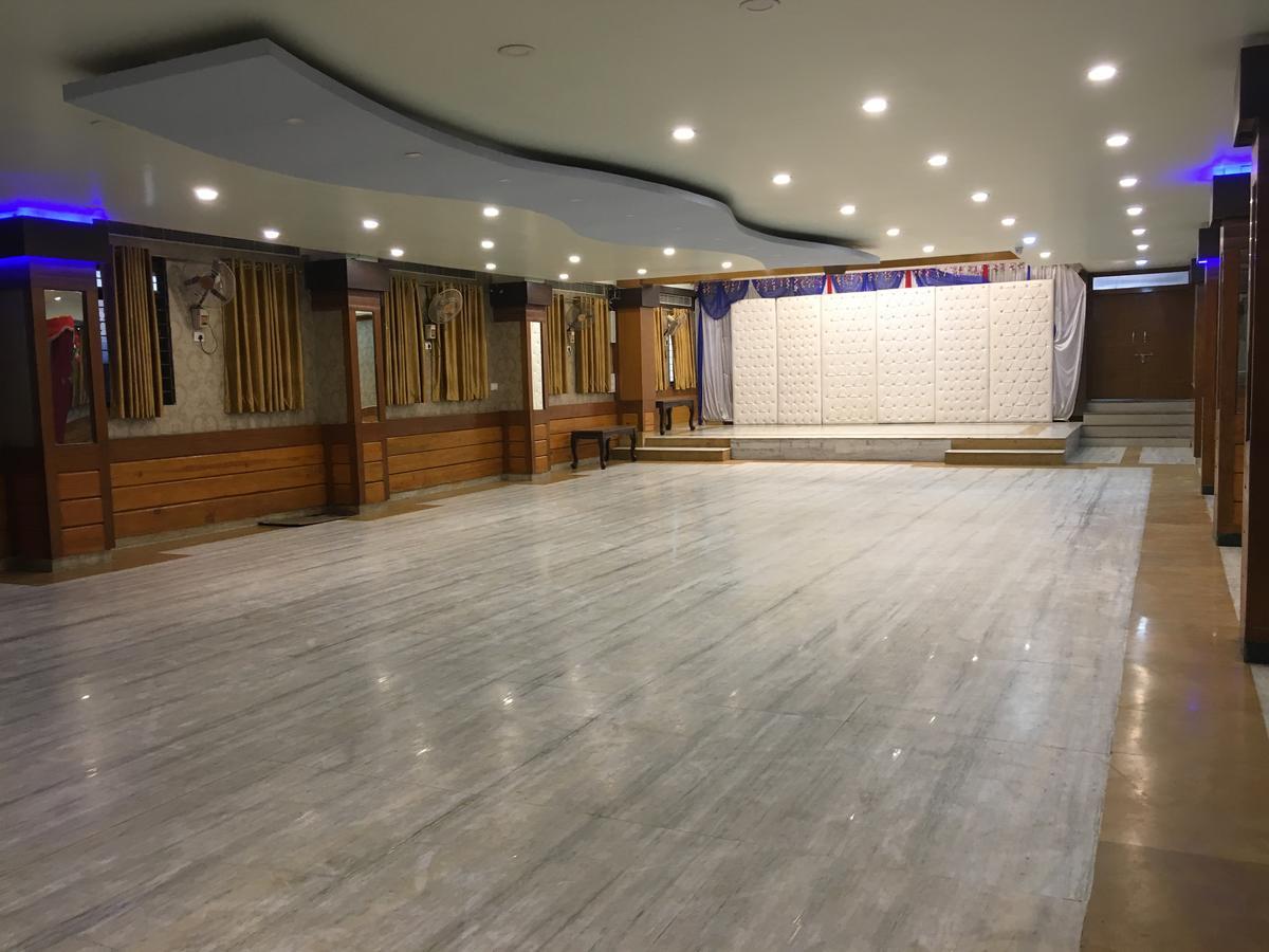 Kailash Presidency Hotel Bhopal Ngoại thất bức ảnh
